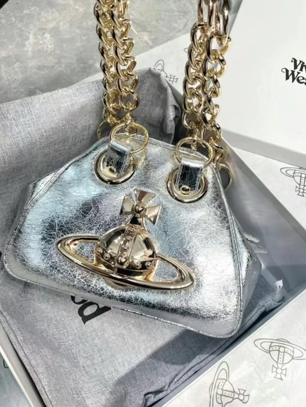 Vivienne Westwood Silver Cracked Leather Mini Orb Handbag with Gold Chain - Picture 3 of 8